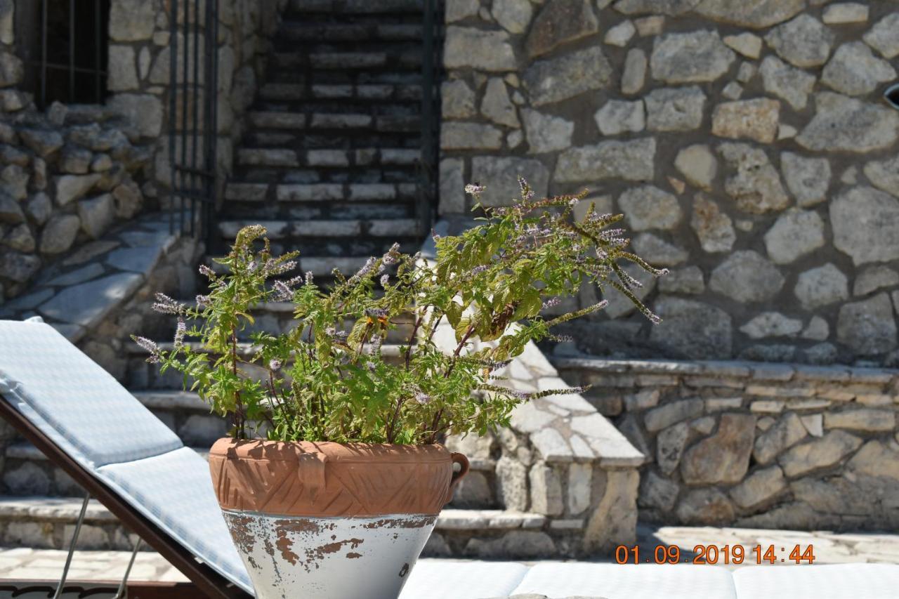 Estate Dafnopanagia Villa Magda Asprogerakata Buitenkant foto