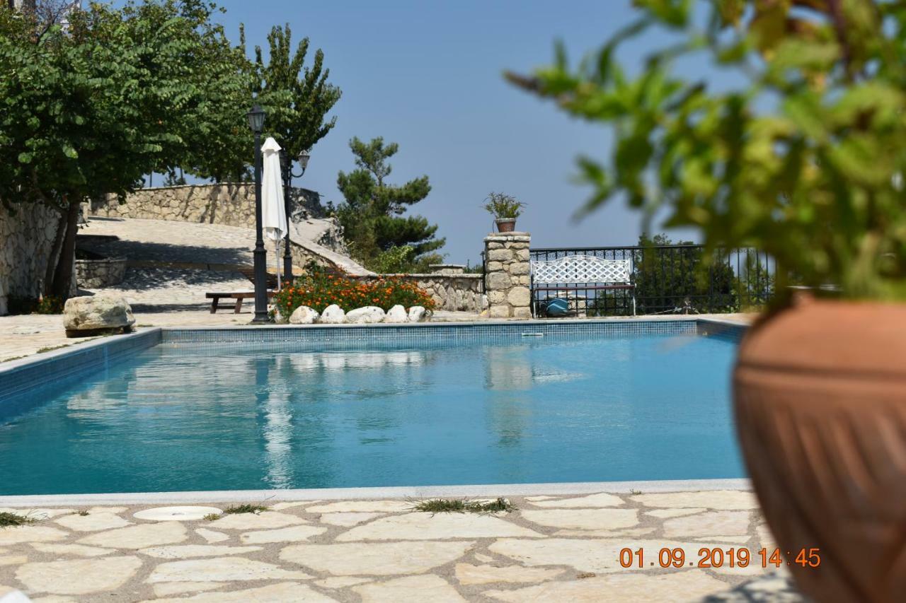 Estate Dafnopanagia Villa Magda Asprogerakata Buitenkant foto